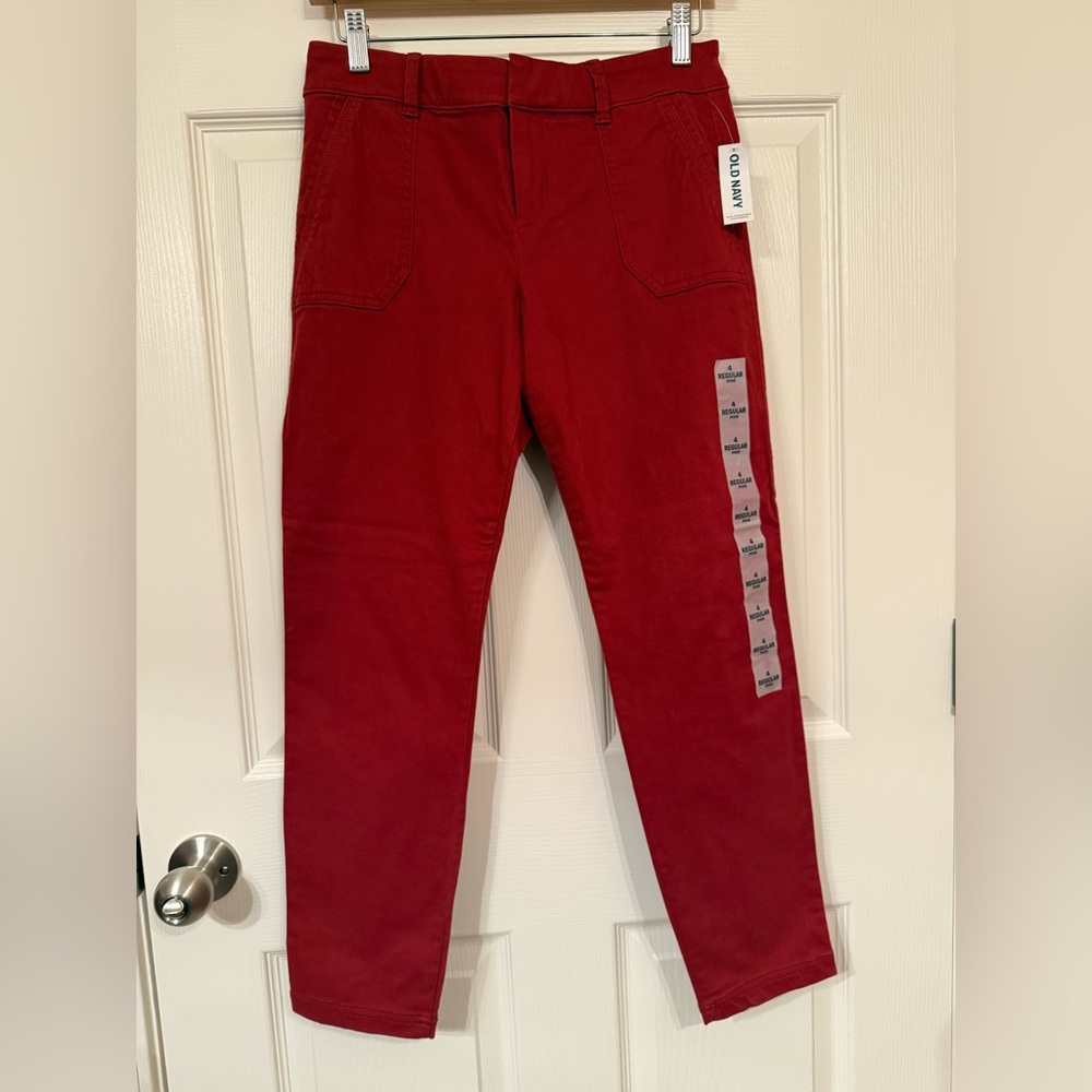 Old Navy Pixie ankle length pants.